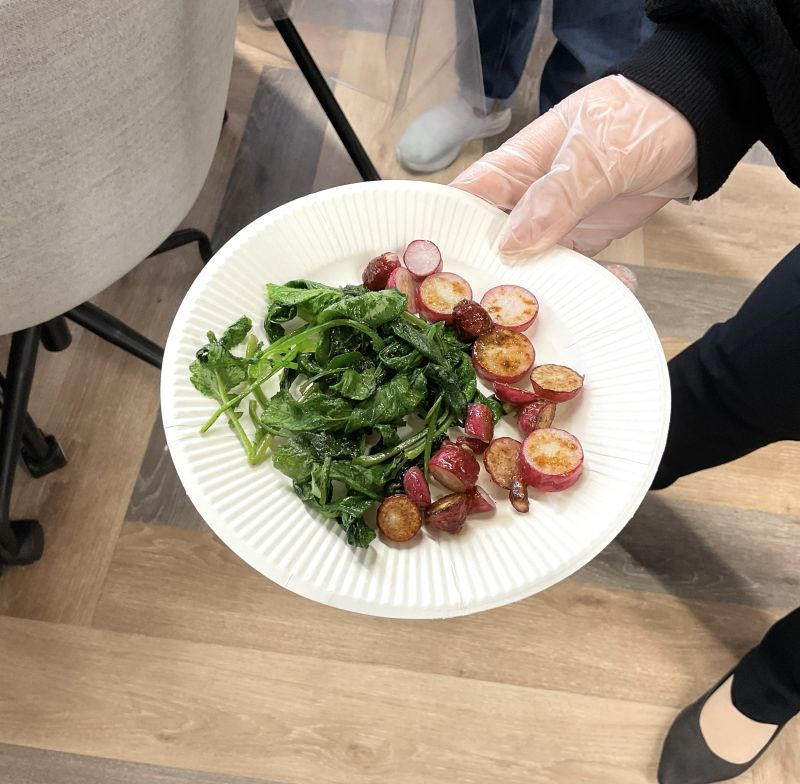 ウェルビーチャレンジ和歌山市駅前センターラディッシュ実食風景①